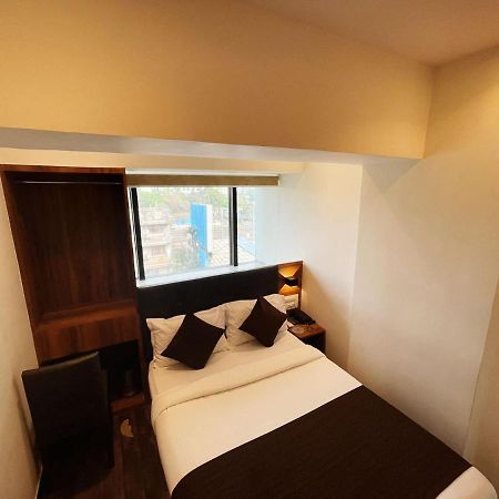 Hotel Hilton Suites Bombay Eksteriør billede