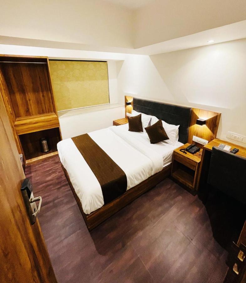 Hotel Hilton Suites Bombay Eksteriør billede