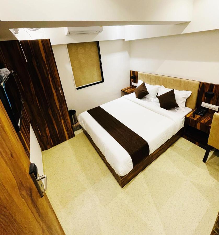 Hotel Hilton Suites Bombay Eksteriør billede