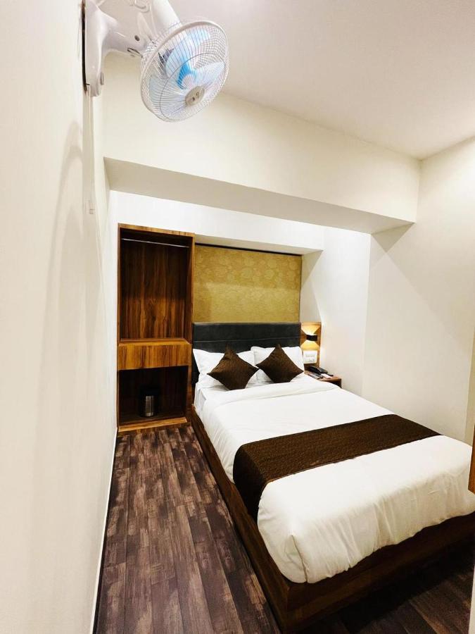 Hotel Hilton Suites Bombay Eksteriør billede